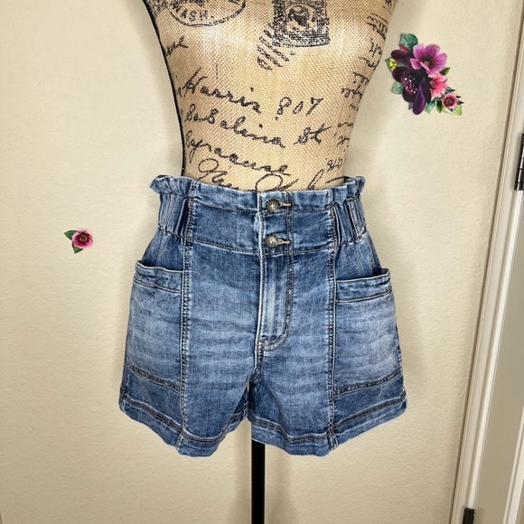 High Waist Y2K Denim Shorts - Picture 2 of 9